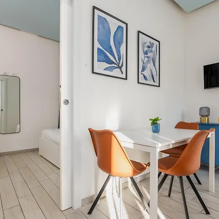 Habesha Flats - A Quiet Retreat Just Steps From The Metro M1 شقة *