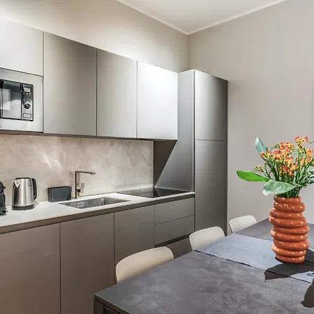 Seety Porta Romana Corte Milan