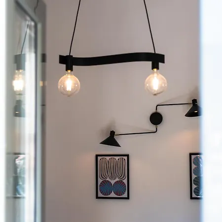 Habesha Flats - A Quiet Retreat Just Steps From The Metro M1 Milano