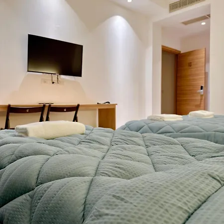 Отель Brivio 2*