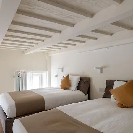 Heart Duomo Castello شقة