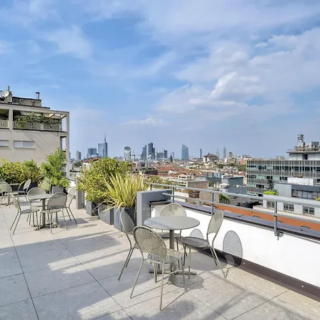 Center Duomo Милан