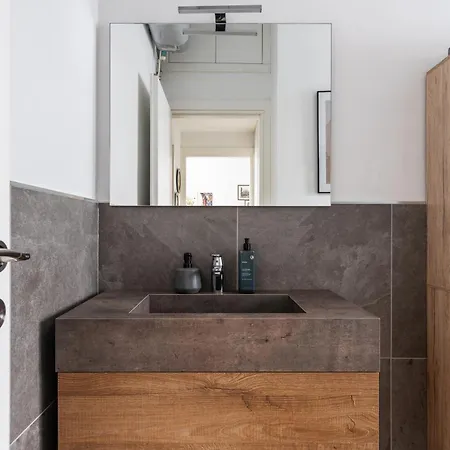 Appartement Con Terrazzo Sui Tetti Milanesi Milan