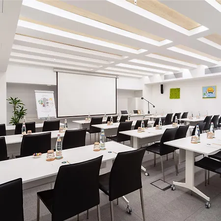 فندق Innside By Melia Torre Galfa ميلان