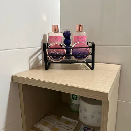 Casa Di Chloe - A Pochi Passi Dai Navigli Bocconi-naba-iulm -raggiungile Il Duomo A Piedi *