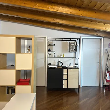 Casa Di Chloe - A Pochi Passi Dai Navigli Bocconi-naba-iulm -raggiungile Il Duomo A Piedi