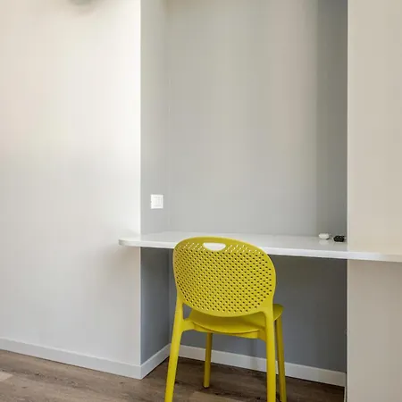 Apartament Charming In Isola In The Heart Of *