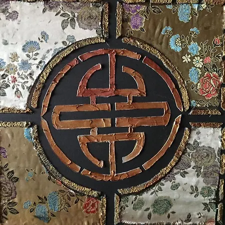 לינה וארוחת בוקר Villa Doree 2*