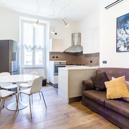 Apartment A 300m Dalla Metro Nel Cuore Di Con Wifi