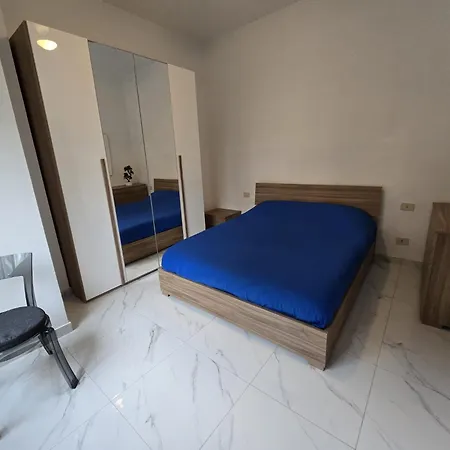 Rent In - Bilocale Zona Navigli