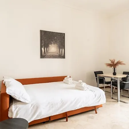 Stazione Centrale-duomo - With Terrace Apartment *