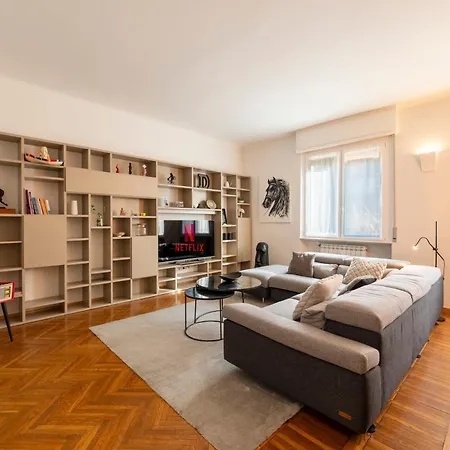 The Globe Trotter - Life Area *