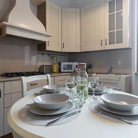 Italianway Easy - Rosales 3 C * Μιλάνο