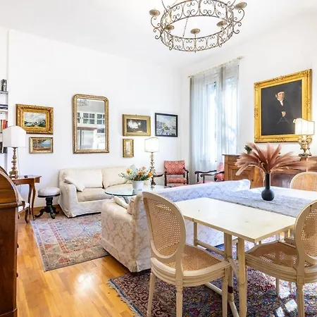 Duomo 10 Min - Elegant Flat In The Centre Apartment