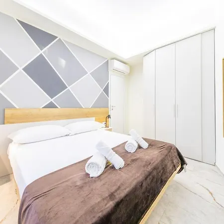 Luna Apartment, Luxurious 1bdr In The Center, Wifi דירה מילאנו