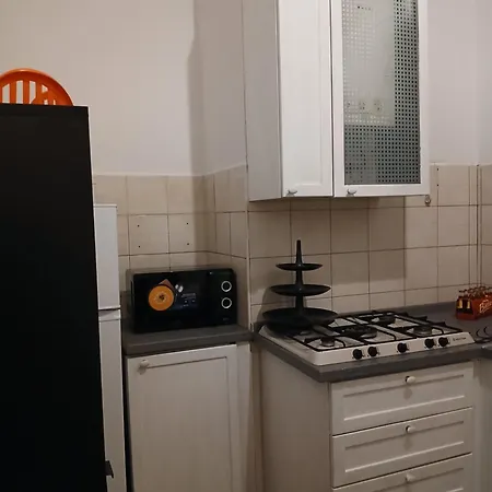 - Carlihaus Apartament Mediolan