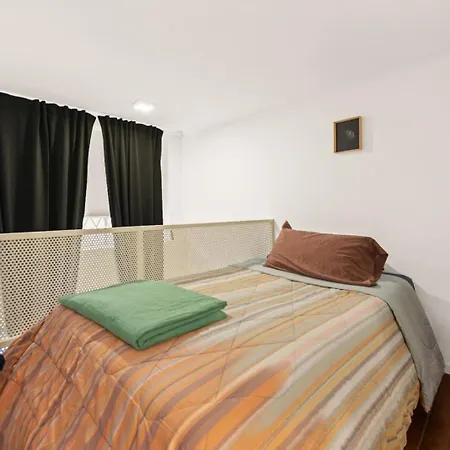 Apartament Center - With Ac, Wifi - Station 10' *
