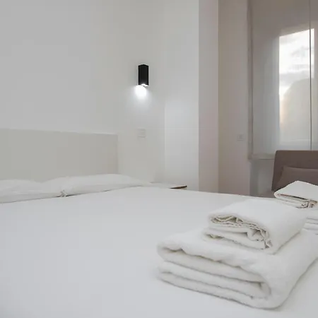 I-host - Bronzino 7 * Mailand
