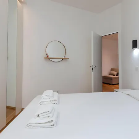 I-host - Bronzino 7 Апартаменты *