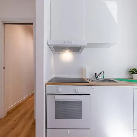 Sambuco1 - Quiet With 2 Double Bedrooms - B Apartment