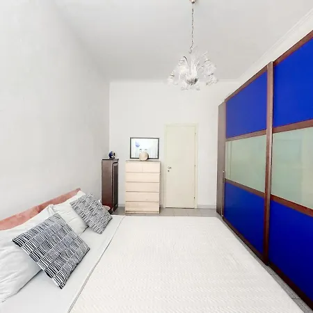 Three-room 2 Bedrooms With Balcony 2 Min From