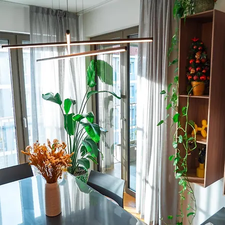 Crespi Terrace, Private Parking, A Few Steps From The Metro Apartmán