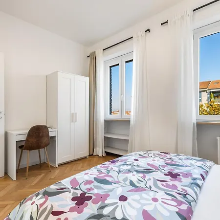 Apartment Centrale-duomo 10min - Bluedream - Metro Loreto 4min *