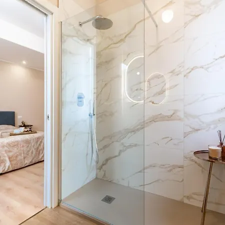 Luxury Quiet Above Subway Milan