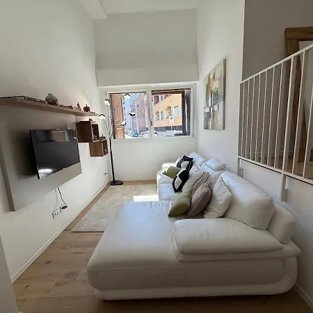 Three-room Sleeps 6 Life Fiera San Siro Apartman