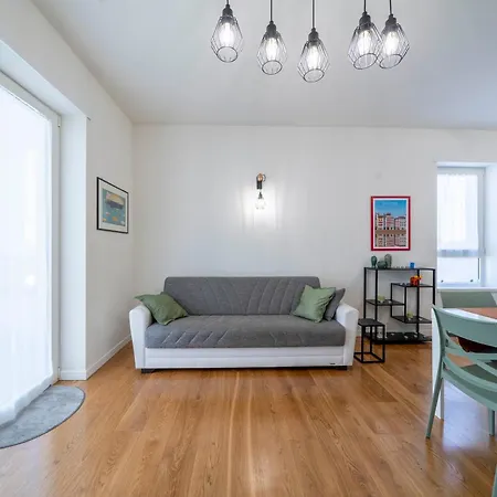 Elegant And Modern In ミラノ