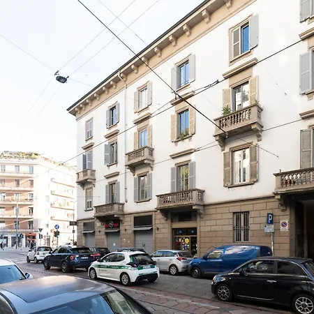 Lejlighed Guesthost - Modern Flat Near Darsena *