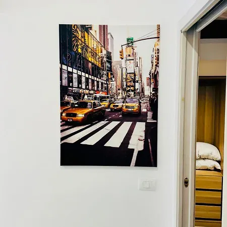 Porta Romana-center Milan-a Modern House Of Design דירה מילאנו