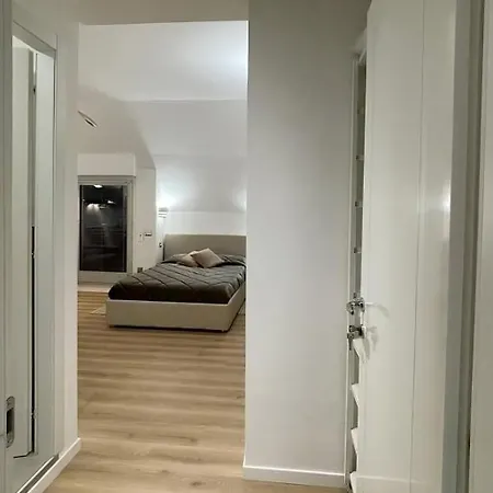 Gorgeous Open Space Missori And Vetra Subway Milán