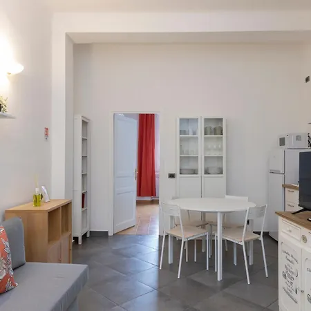 Daire I-host - De Sanctis 52 Milano