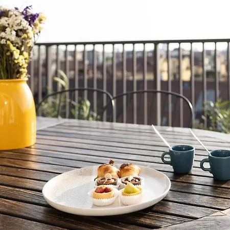 Appartamento Duomo 7 Min - Panoramic Terrace & Two Bedrooms