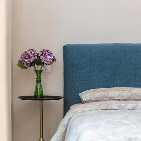 Luxury Quiet Above Subway