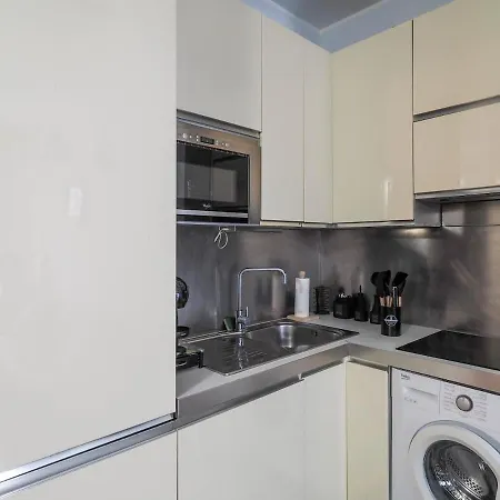 Chic Escape - Porta Venezia Apartamento *