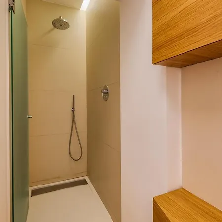 Porta Venezia Charme-2km From Centrale-15' Airport *