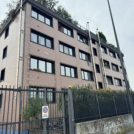 Dergano 1 Near Metro Stop Апартаменты