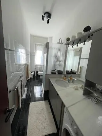 La Casa Di Joy * Milano