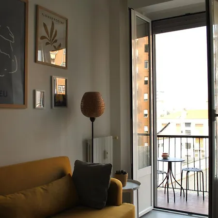 Intero Zona Prada, Metropolitana M3 Brenta *