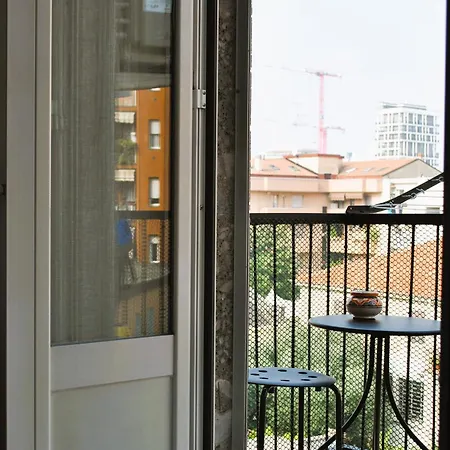 Intero Zona Prada, Metropolitana M3 Brenta *
