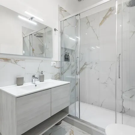 Centrale-duomo 10min - Bluedream - Metro Loreto 4min * ميلان