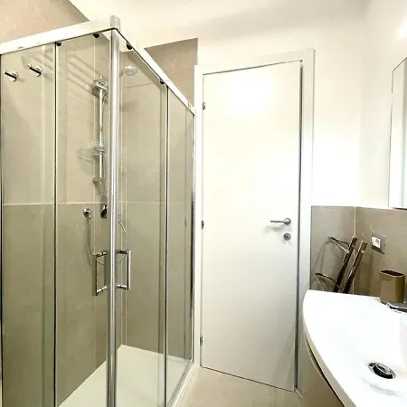 Cozy On An Upper Floor Near Missori And Vetra Metro Station Apartmán *