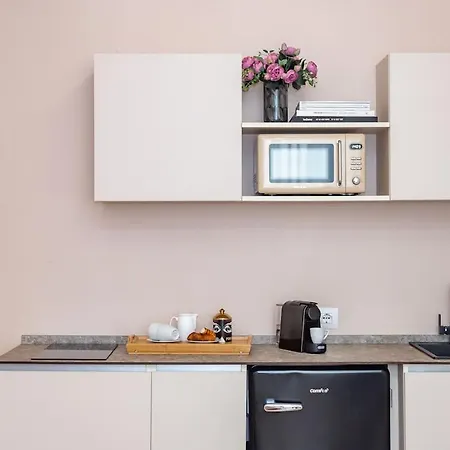 Apartment Luxury Quiet Above Subway Milan