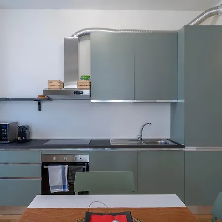Elegant And Modern In * Milano