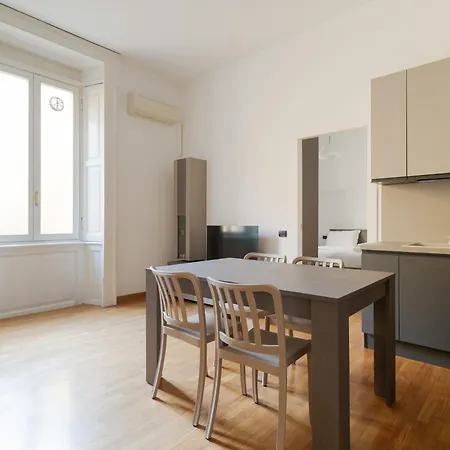 Guesthost - Modern Flat Near Darsena アパート ミラノ