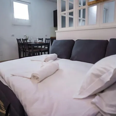 M1 Lotto San Siro Eclectic Pied A Terre *