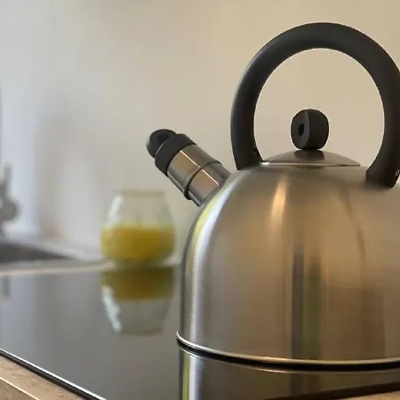 Apartman A Stone's Throw From The Metro Milánó