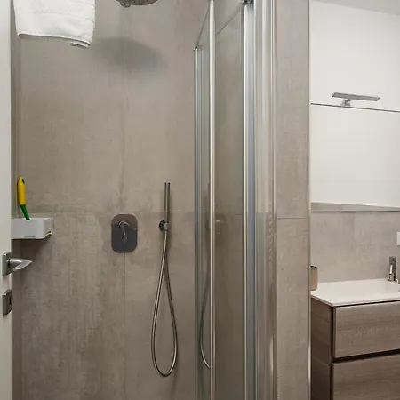 Smart Stay&go At Station Milan